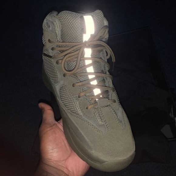 Yeezy season 7 boot wakame size 10 - Picture 1 of 4